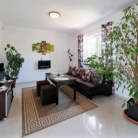 Apartman Jd - Klimatyzacja, Basen, Parking I Wifi W Cenie