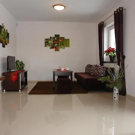 Jd - Klimatyzacja, Basen, Parking I Wifi W Cenie ミスワコビツェ